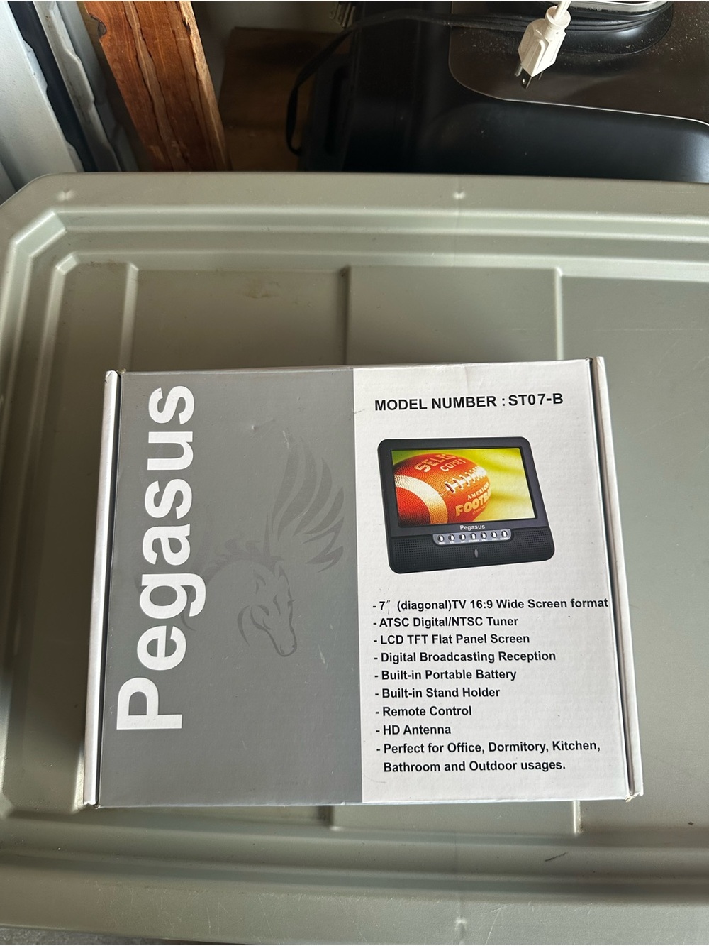 Pegasus 7" Portable LCD TV - Black